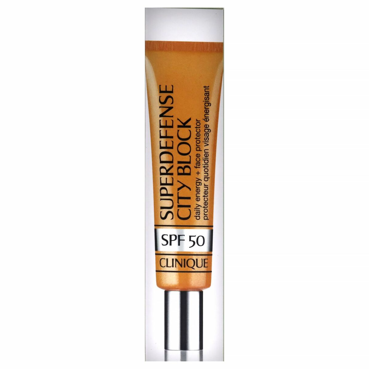 Protecteur Solaire Clinique Superdefense SPF 50 dans un tube de 40 ml, idéal pour une peau protégée et bronzée.